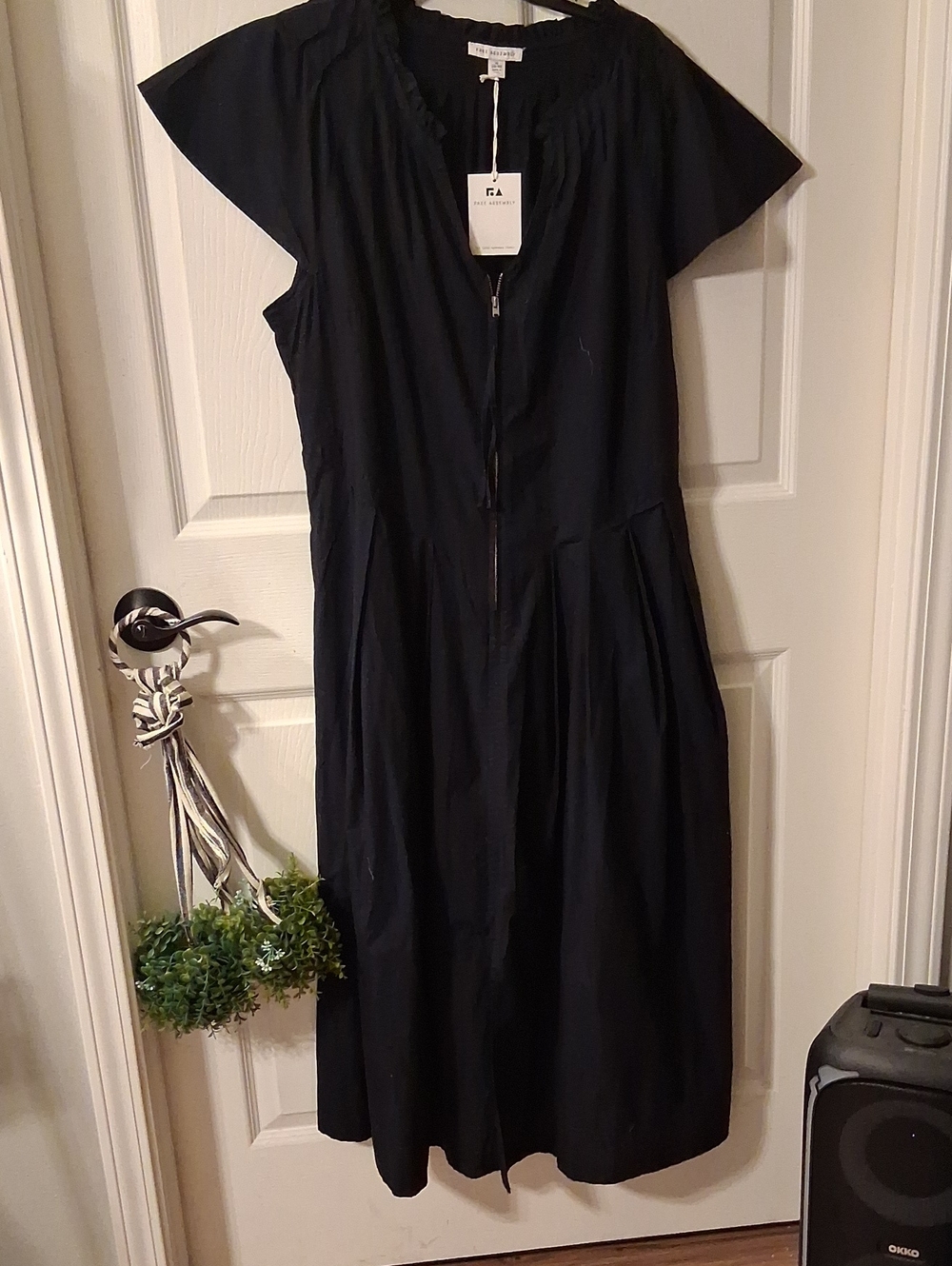Midi Zip-Front Navy Dress with Flutter Sleeves XL (16-18)